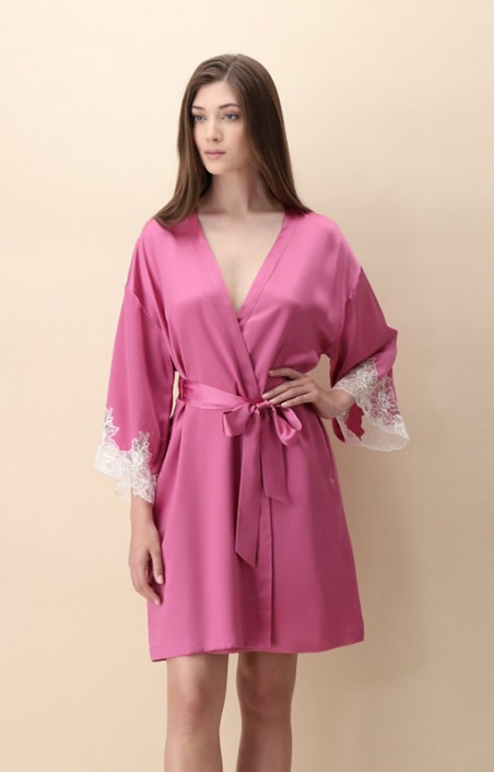Kimono in seta e pizzo Luna di Seta Kimono in seta e pizzo Luna di Seta