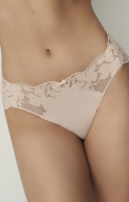 Ivory briefs with lace Selmark