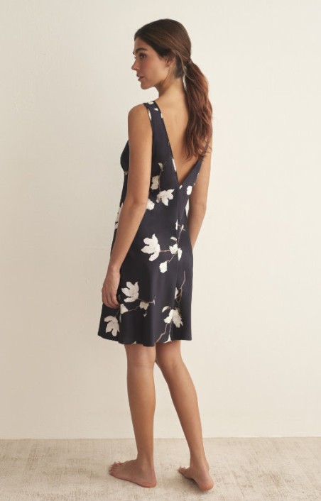 V-neck nightgown Selmark