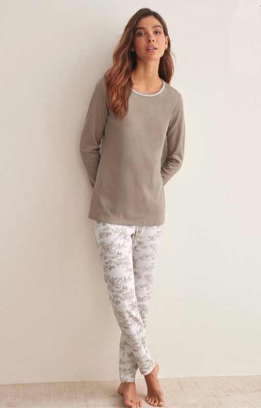 Women's pyjamas Selmark with round neckline