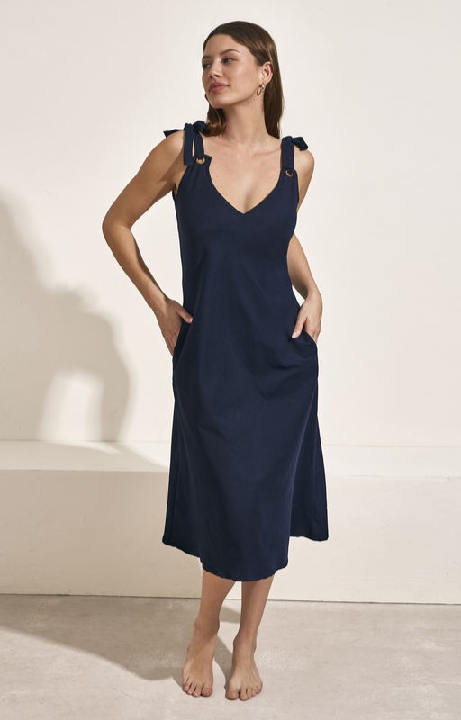 Sleeveless long dress with adjustable straps Selmark